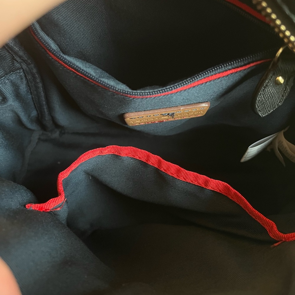 Tommy Hilfiger small faux leather backpack - black - Picture 5 of 11